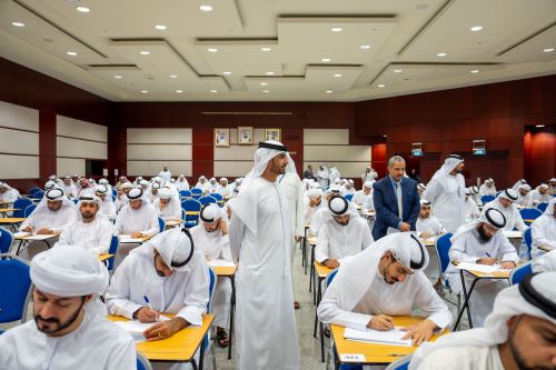 محاكم دبي تنظم اختبارات القبول ببرنامج الدراسات القضائية والقانونية
